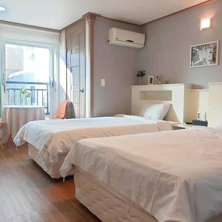 Hy Choi Hostel Seogwipo Dış mekan fotoğraf