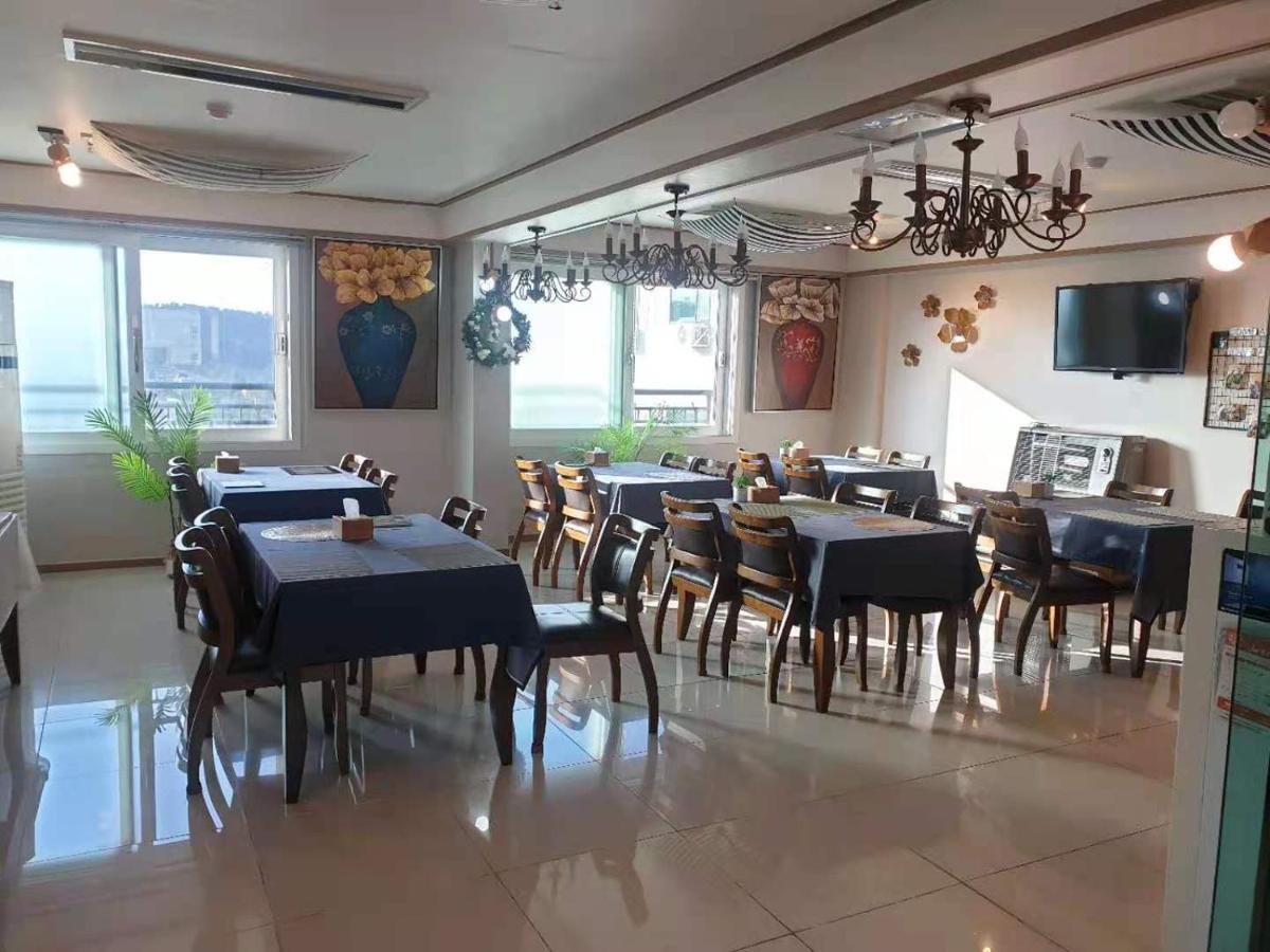 Hy Choi Hostel Seogwipo Dış mekan fotoğraf